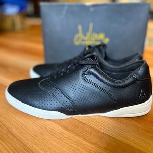 Huf Dylan Rieder black perf leather/bone white sole. Size 9